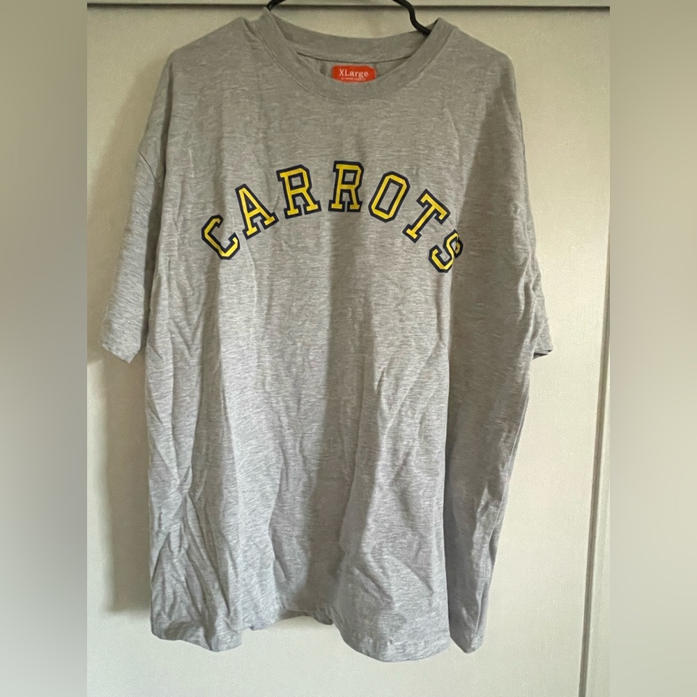 PacSun Gray Tee with Yellow and Black Print - Picture 2 of 8